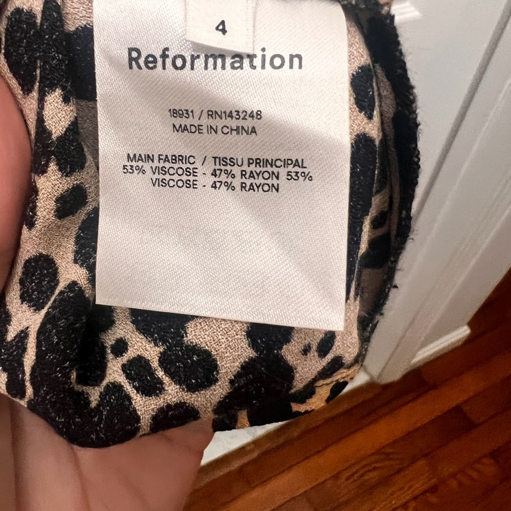 Reformation Black and Tan A-Line Skirt side slit - Picture 5 of 5